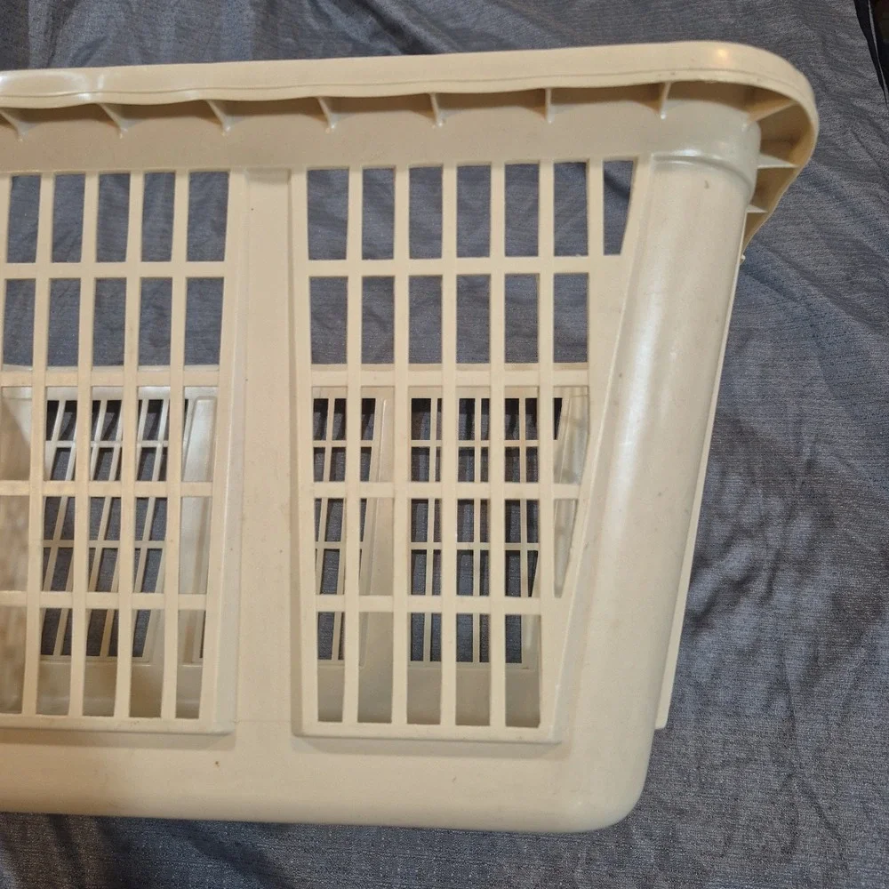 Vintage Rubbermaid Laundry Basket 2965  Tan Almond Hamper Rectangular Plastic